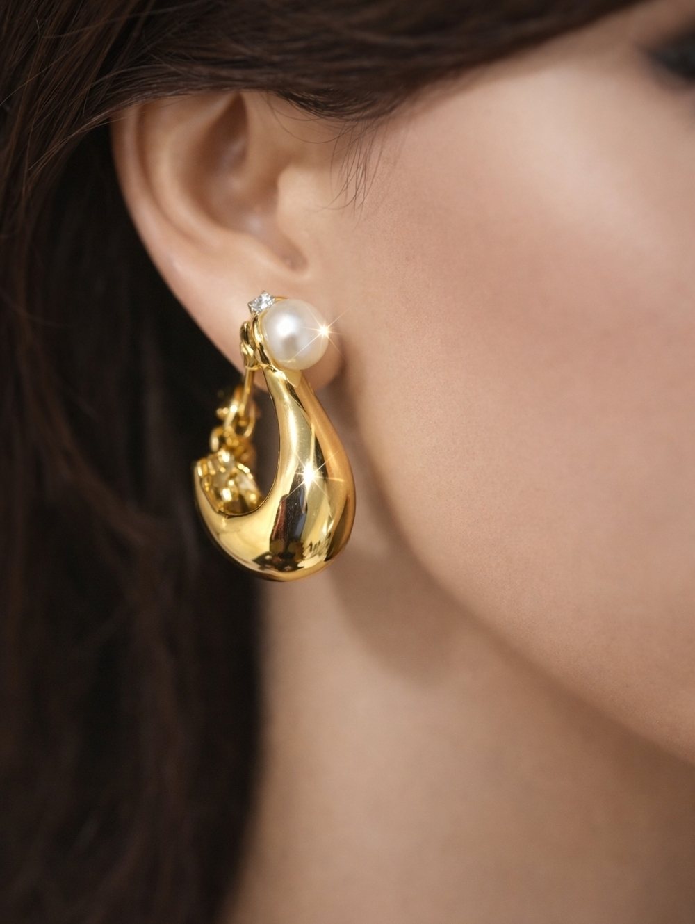 Women's Stunning Polished Gold-Tone Hoop Design Clip-on Earrings, 1.25-inch